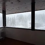 Pamporovo Living Cozy Mountain Apartment